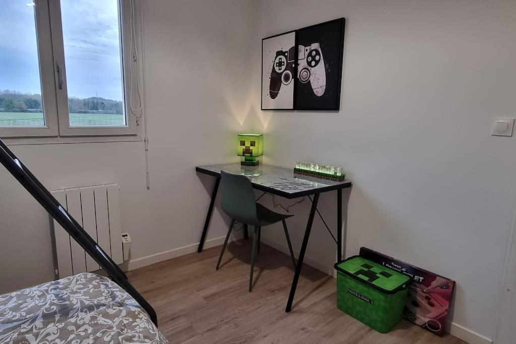 Belle Maison Climatisee Renovee Pac-Man Entre Collegues, Amis, Famille - Barbecue - Netflix - Prime - Baby Foot 50Cts Saint-Seurin-sur-l'Isle エクステリア 写真